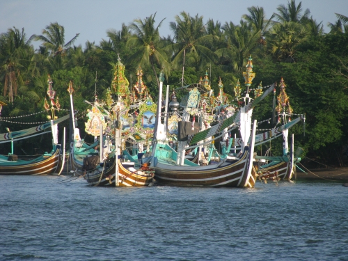 java boats at Negara, Bali