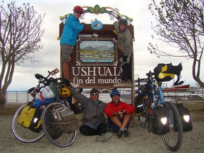 Family on Bikes- Vogels reach the southern tip of South America