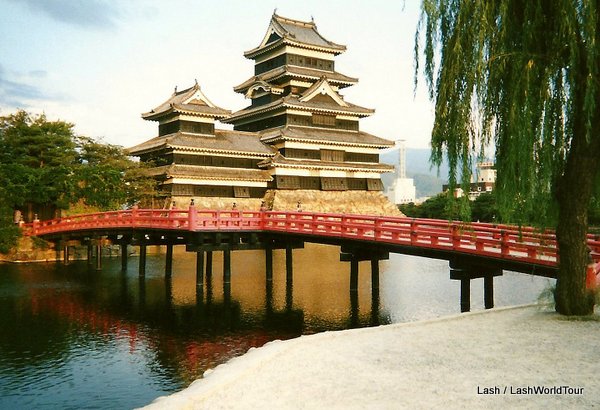 japanese temples and shrines