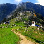 hike in the Indian Himalayas to Triund